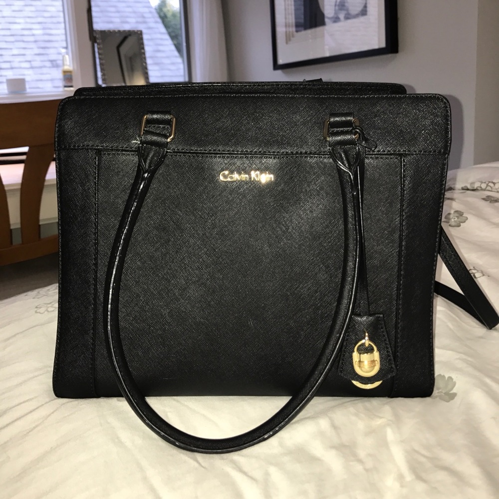 COPY - Calvin Klein shoulder/Cross body bag